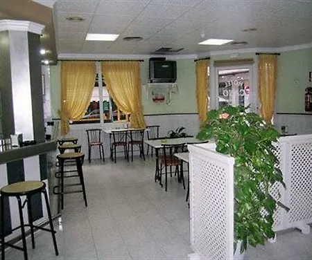 Cano Отель *
