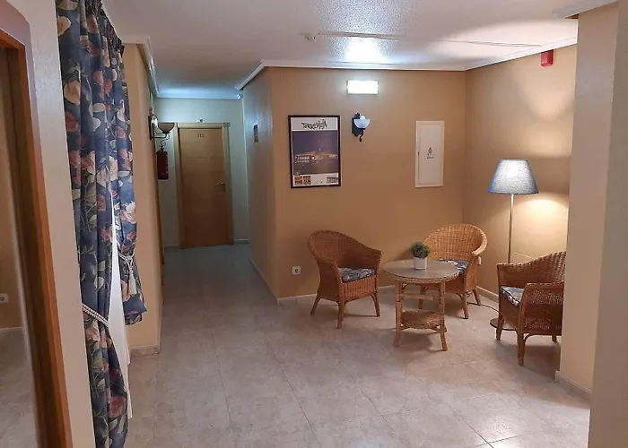 Ξενοδοχείο Cano *