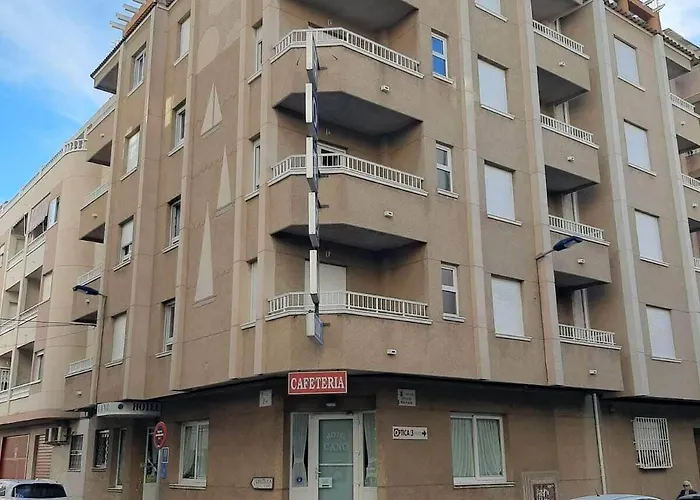 Ξενοδοχείο Cano *