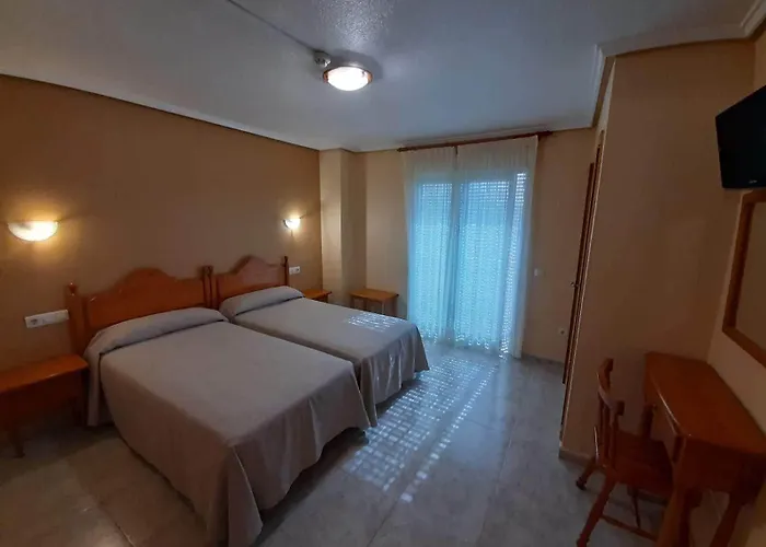 Cano Ξενοδοχείο