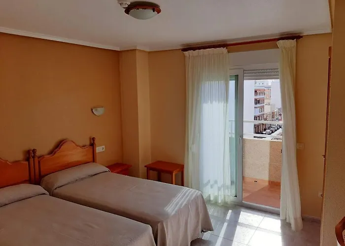 Ξενοδοχείο Cano *