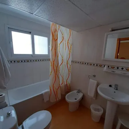 ホテル Cano トレビエハ